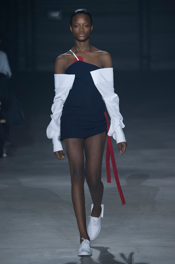 JACQUEMUS-SS16-29-682x1024