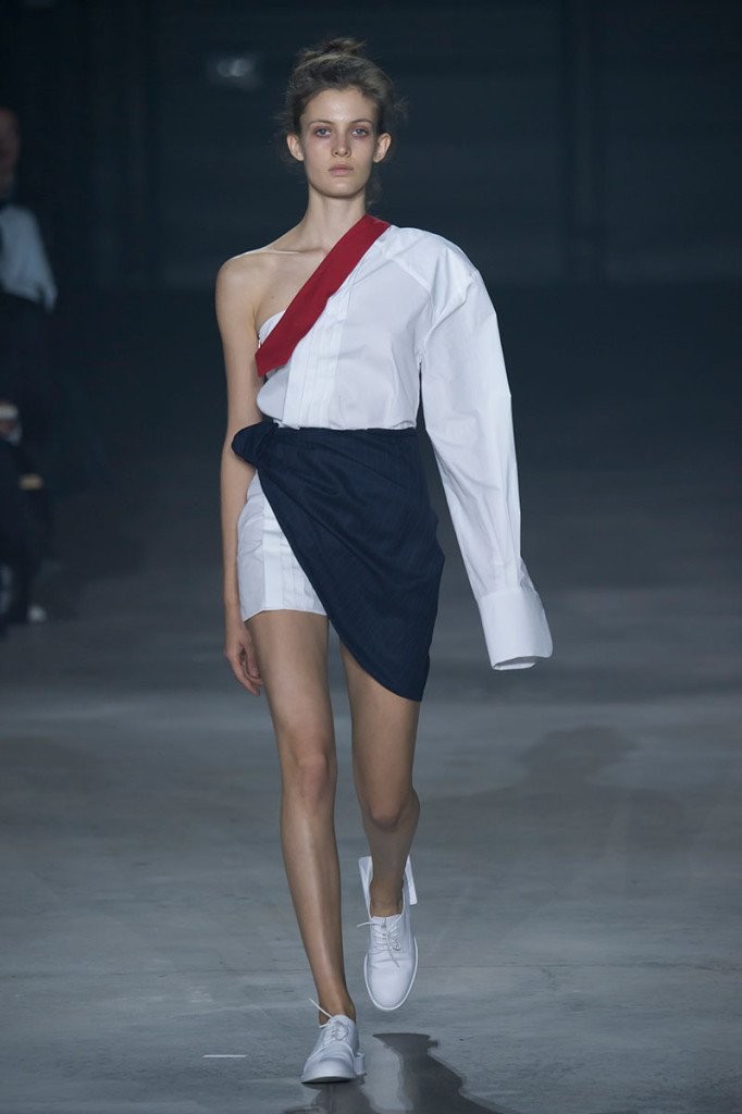 JACQUEMUS-SS16-36-682x1024